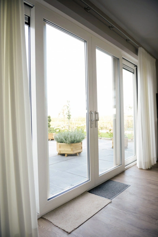 Wat kosten kunststof kozijnen? Prijzen per m² en per woning